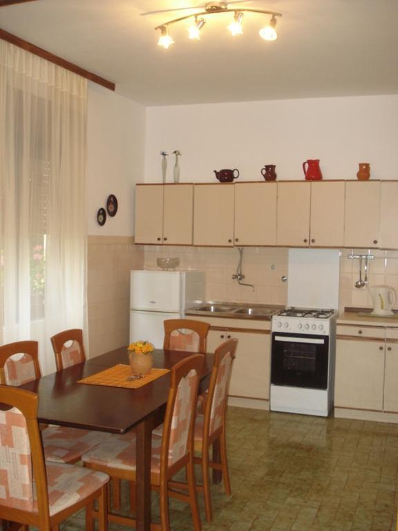 Apartments Xenia ペトルチャネ 部屋 写真